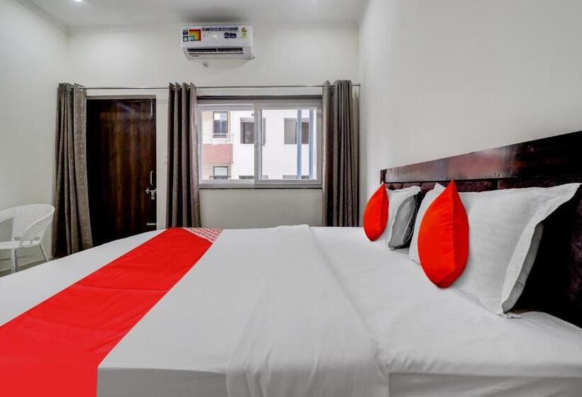 Отель Oyo Flagship Malsi Forest View Home Stay