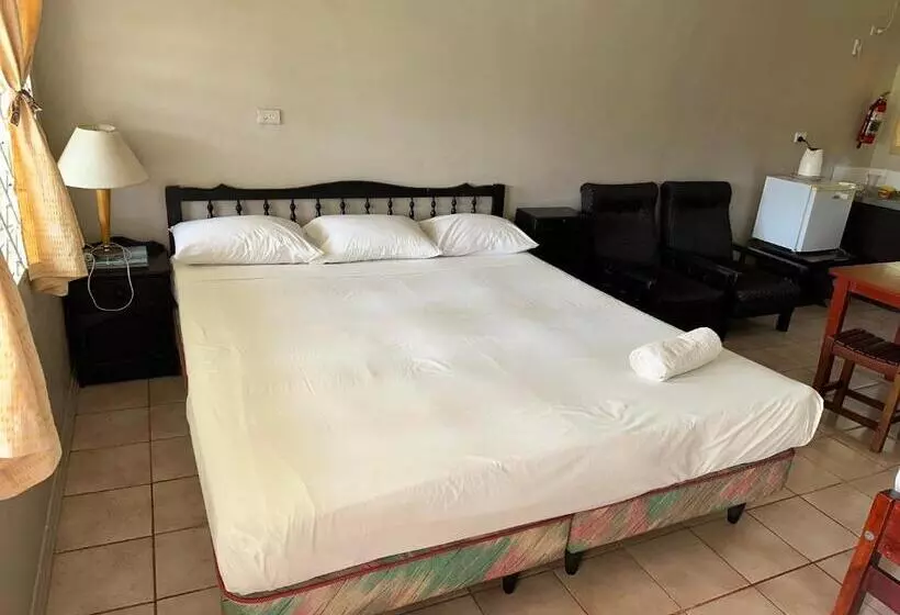 ホテル Tailevu