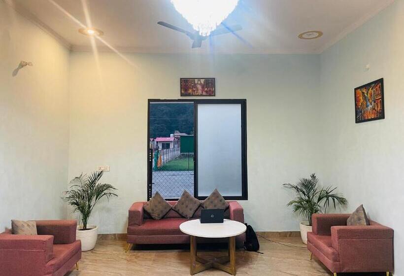 فندق The Deerfield Cottages