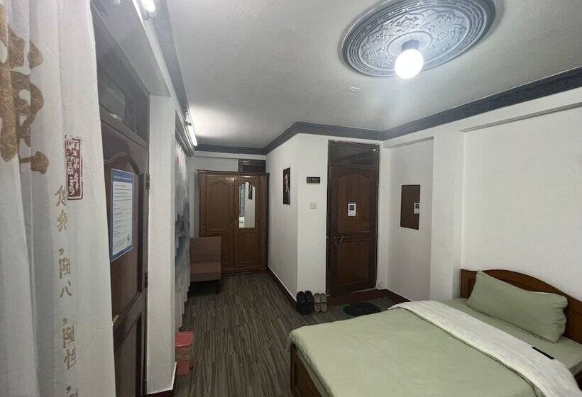 پانسیون Buddha S Family