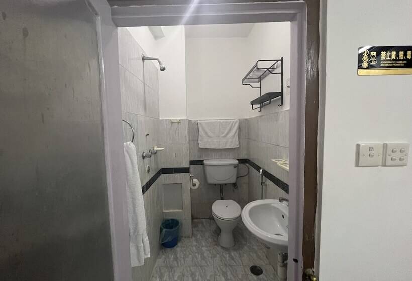 پانسیون Buddha S Family