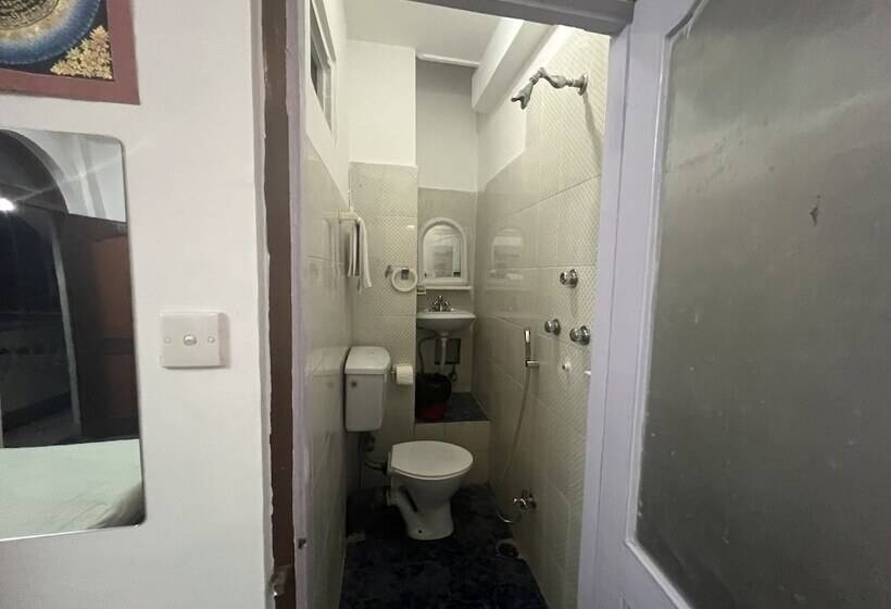 پانسیون Buddha S Family