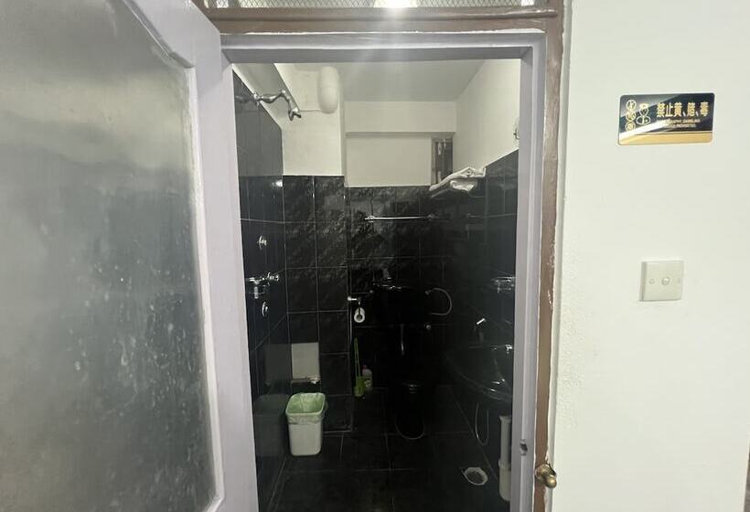 پانسیون Buddha S Family