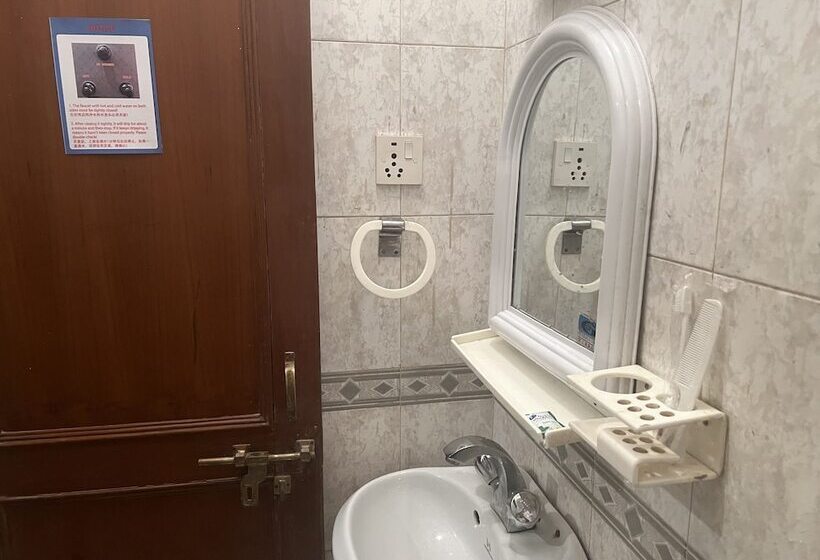 پانسیون Buddha S Family