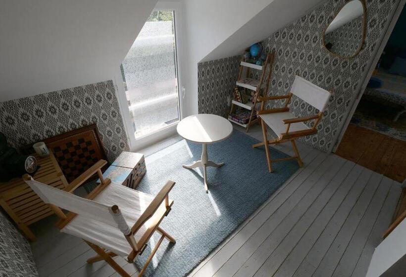 膳宿费 Ker Arcadia