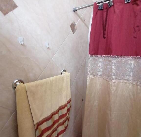 پانسیون Tyla Apartment