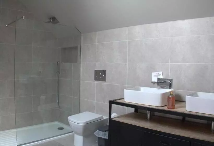 Bed and Breakfast Water Edge