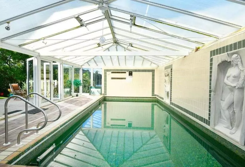 Bed and Breakfast Water Edge