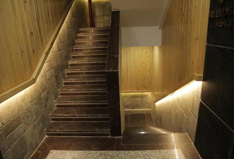 ホテル M Residency