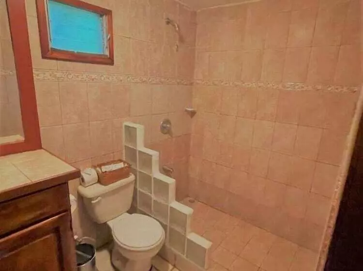 Hotelli Manuel Antonio Hostel