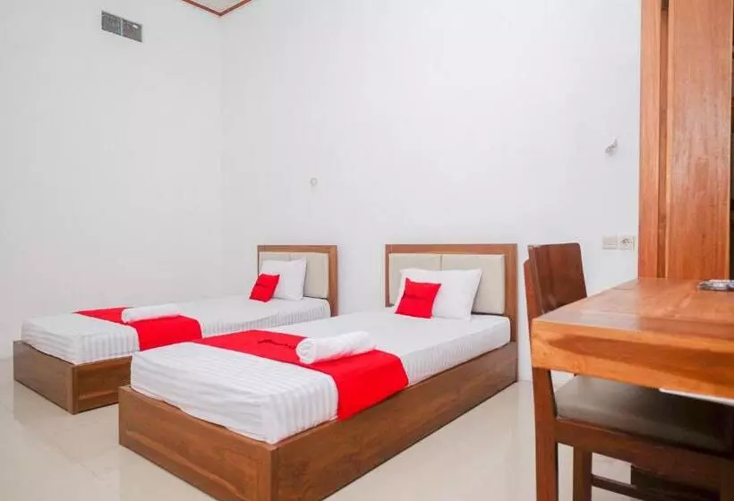 Hotelli Reddoorz Syariah Near Alun Alun Temanggung