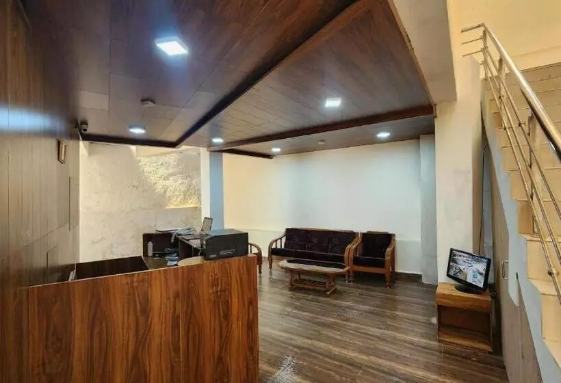 ホテル Sviksha Inn Ooty