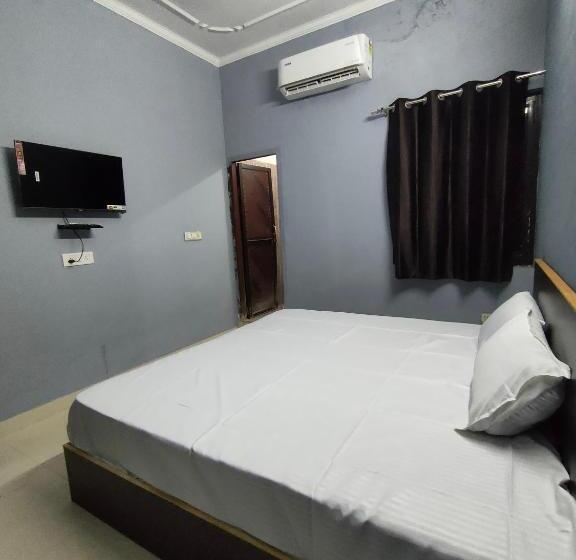 בית מלון כפרי Grand Aana Inn