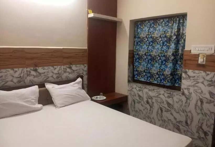 Hotelli Vel Residency