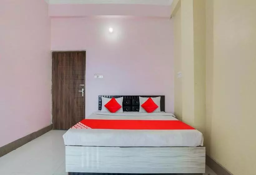 Oyo Flagship Radhe Radhe Hotels