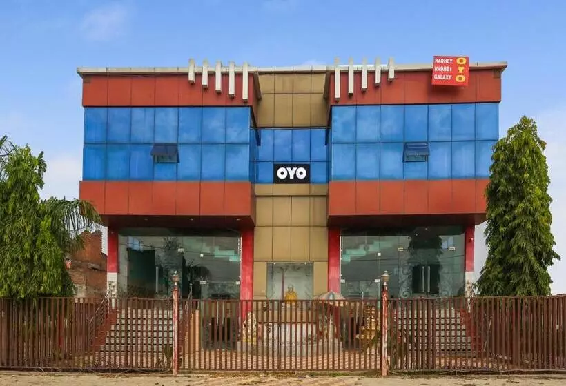 Oyo Flagship Radhe Radhe Hotels