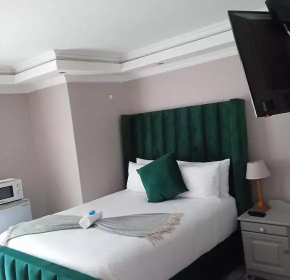 Majatalo 18onkuruman