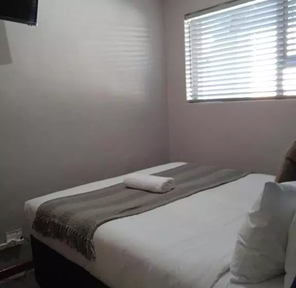 Majatalo 18onkuruman