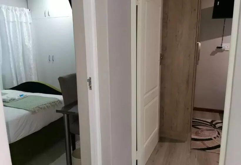 Majatalo 18onkuruman