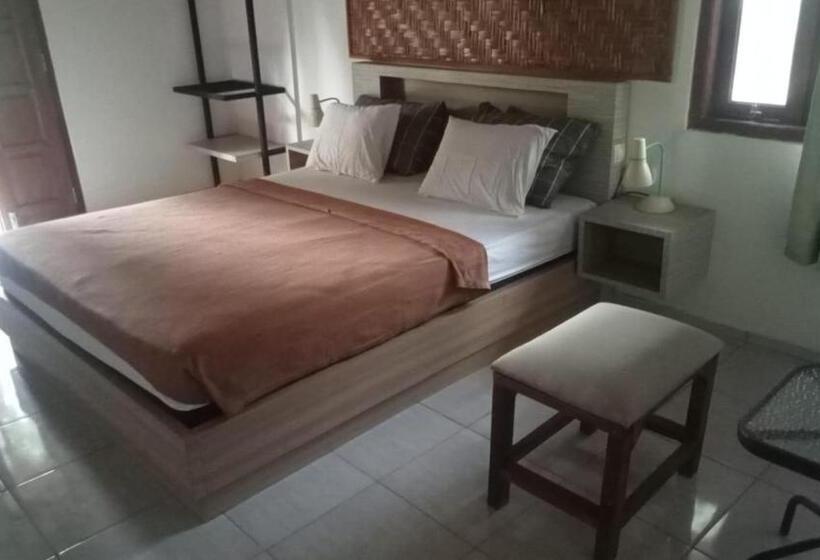 ペンション Gania Guest House