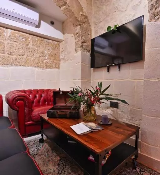 پانسیون Il Luzzu More Room For You!