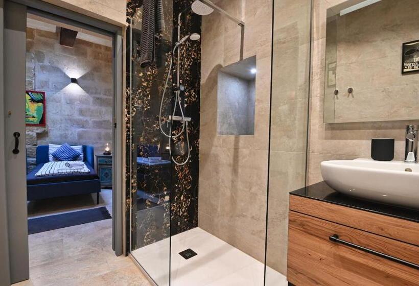 پانسیون Il Luzzu   More Room For You!