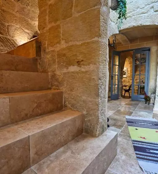 پانسیون Il Luzzu More Room For You!