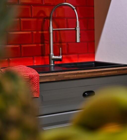 پانسیون Il Luzzu   More Room For You!