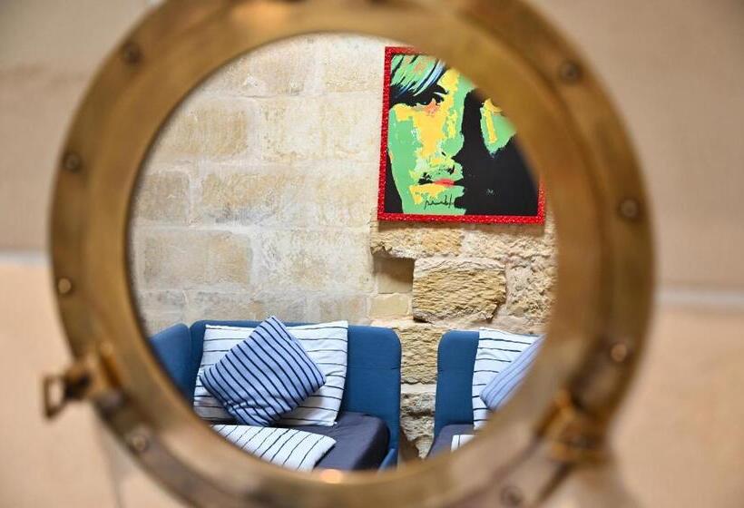 پانسیون Il Luzzu   More Room For You!