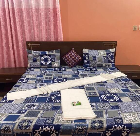 پانسیون Jinnah Inn Guest House