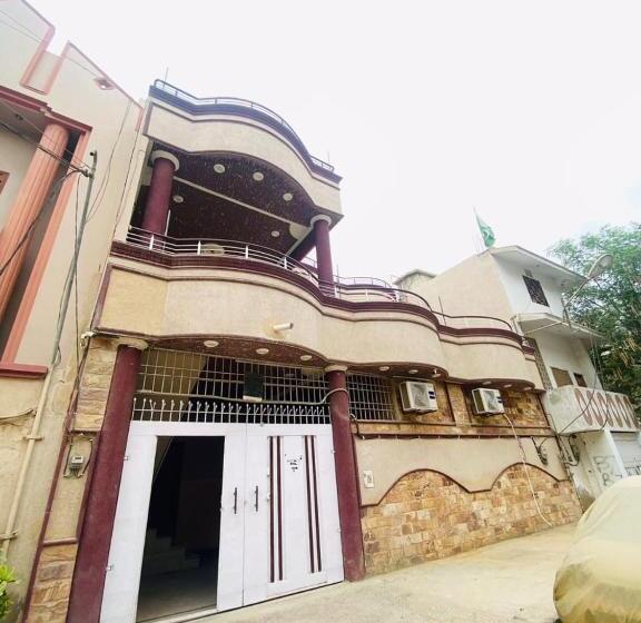 پانسیون Jinnah Inn Guest House