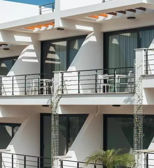 Majatalo Pearl Island Homes