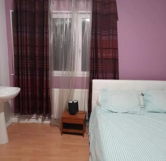 ベッドアンドブレックファースト Chambre Privée Dans Une Maison Individuelle