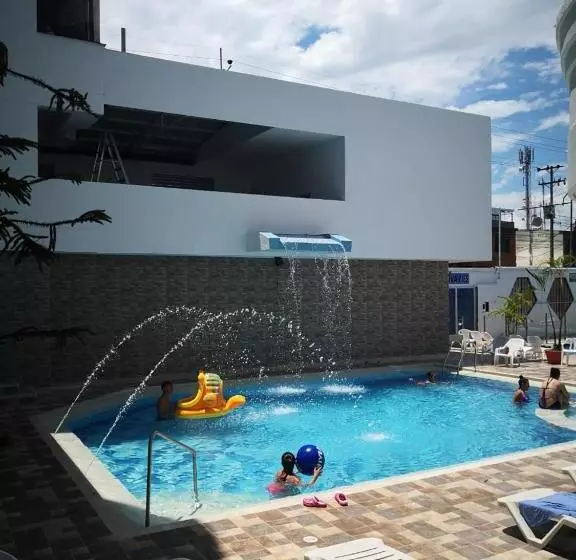 ホテル Buenos Aires Club Inn