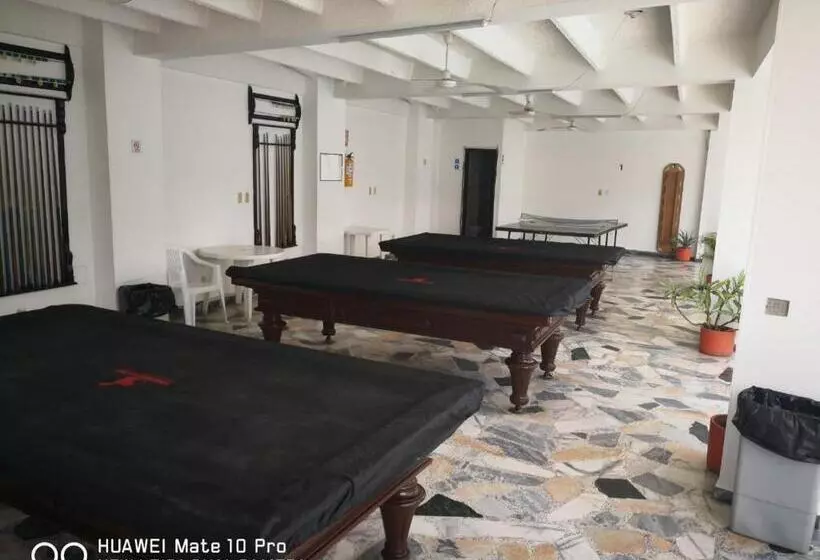 ホテル Buenos Aires Club Inn