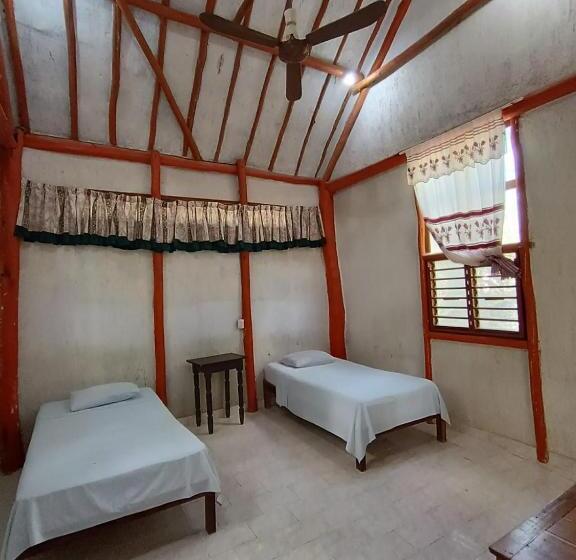 Hotel Centro Social Ecoturistico La Alberca