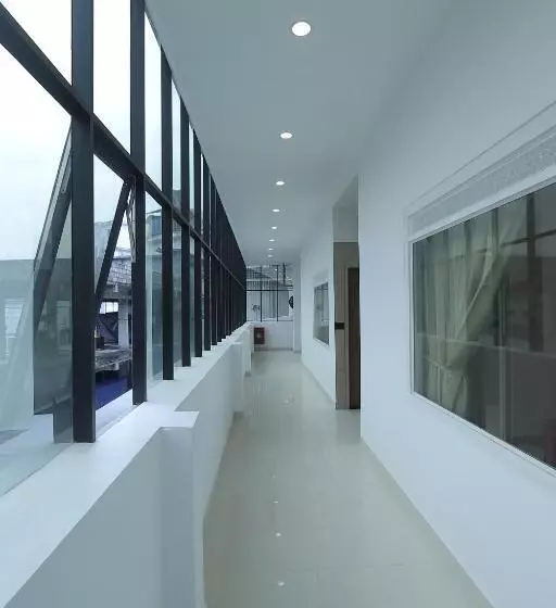 Hotelli Dream Suite, Kattappana