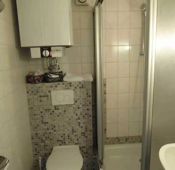 Hotelli Landgasthof Lüder