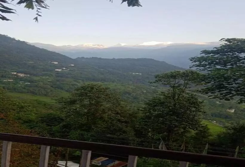 Hotelli Norbulingka Retreat