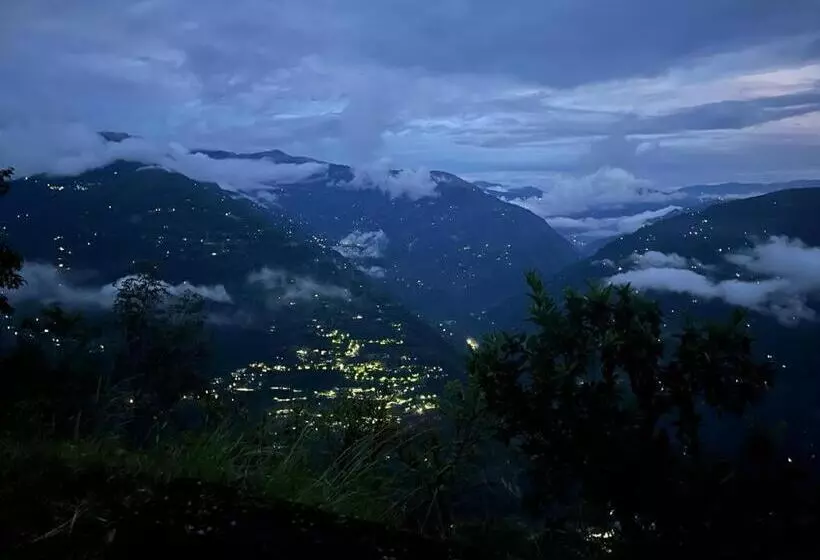 Hotelli Norbulingka Retreat