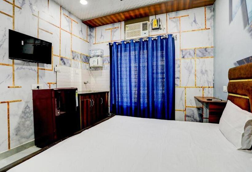 هتل Rishu Homestay    Lpu Law Gate    For Students, Couples, Parents, Family And Travellers