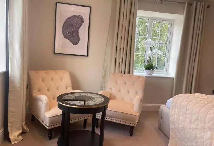 Hotelli The Green Inn