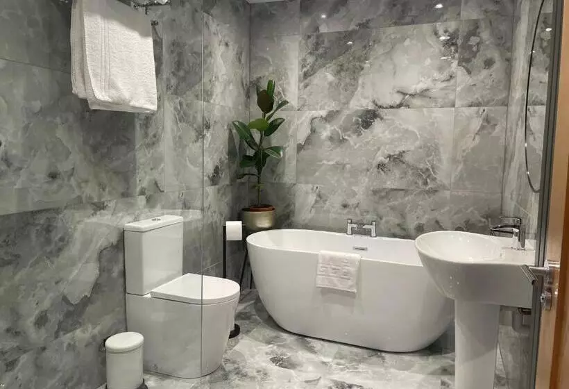 Hotelli The Green Inn