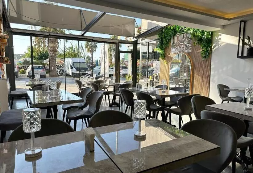 Marina Lora Butik Otel