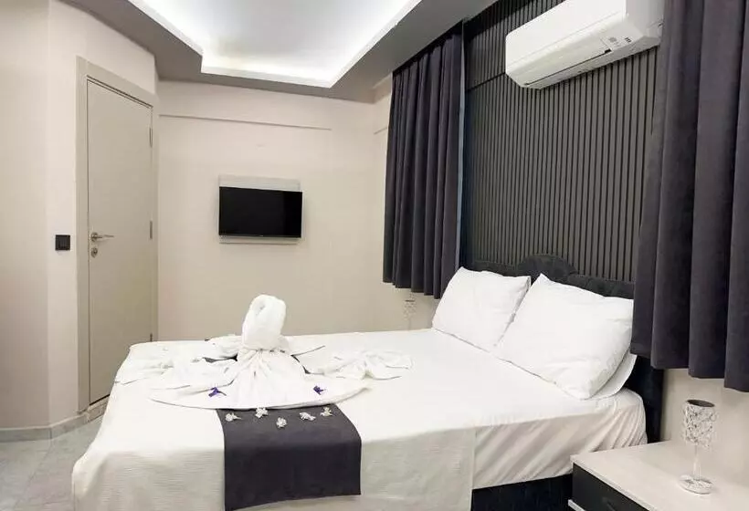 Marina Lora Butik Otel
