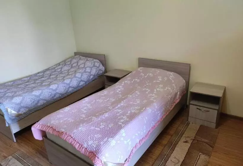 پانسیون уютный дворик чолпон ата