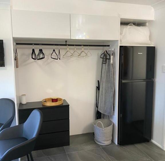 Пансион Lush Accommodation