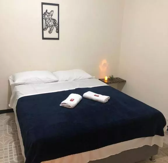 ペンション Hostal El Marial E