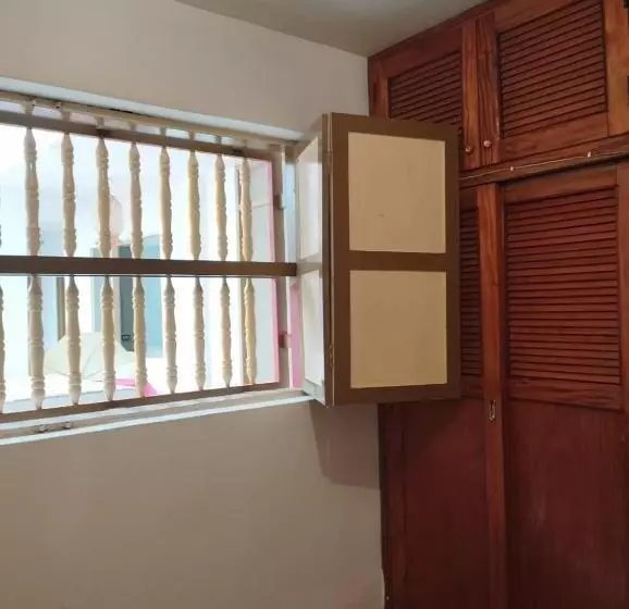 ペンション Hostal El Marial E