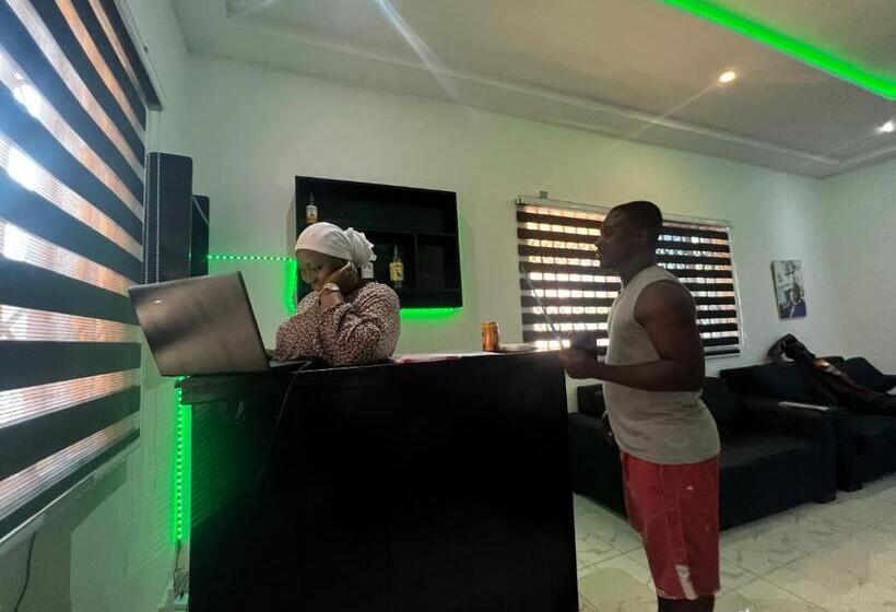 ペンション Oliver Cottage Guesthouse